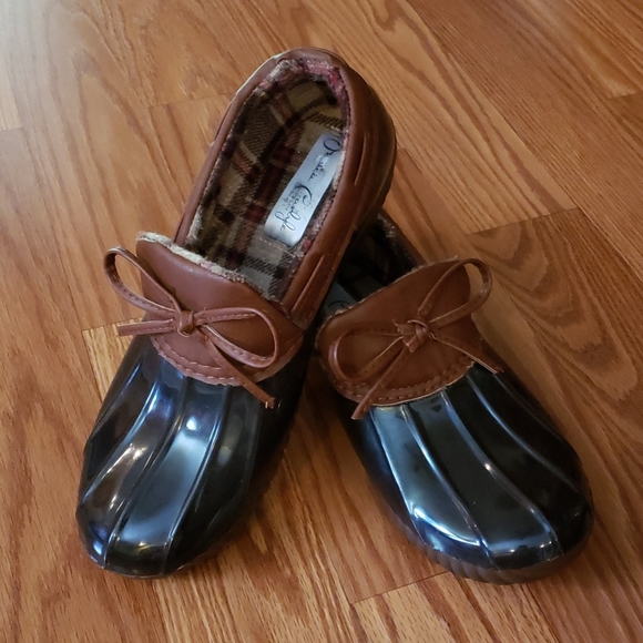 Jessica Carlyle Shoes - NWOT Duck Boot Shoes